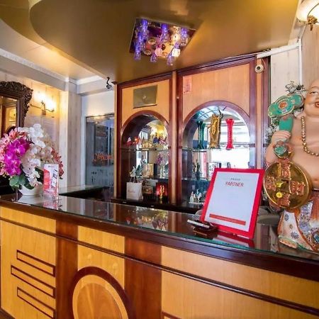 Tan Hoang Long Hotel โฮจิมินห์ซิตี้ ภายนอก รูปภาพ